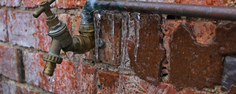 Frozen Pipe with Icicles, Unclog it plumbing, Vancouver BC