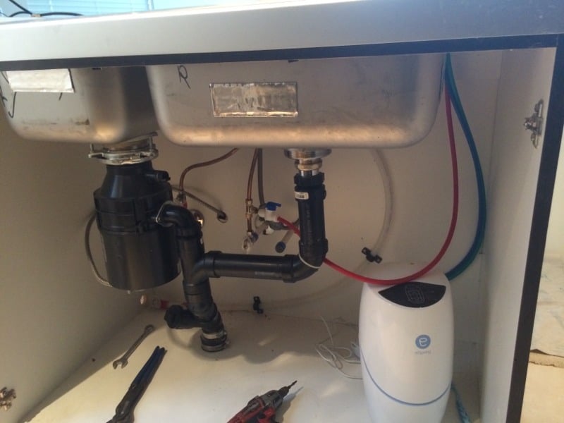 under sink water filter